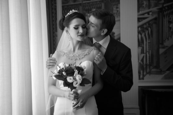 Жених и невеста перед бракосочетанием